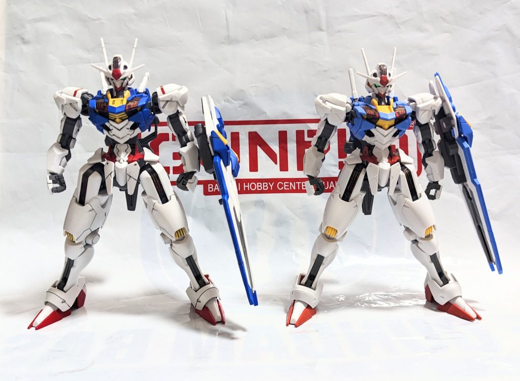 パチ組みとの比較。ガンビットの改造の都合盾の位置が若干下になりましたが、余剰パーツ無しでのエスカッシャンが出来るようになりました。