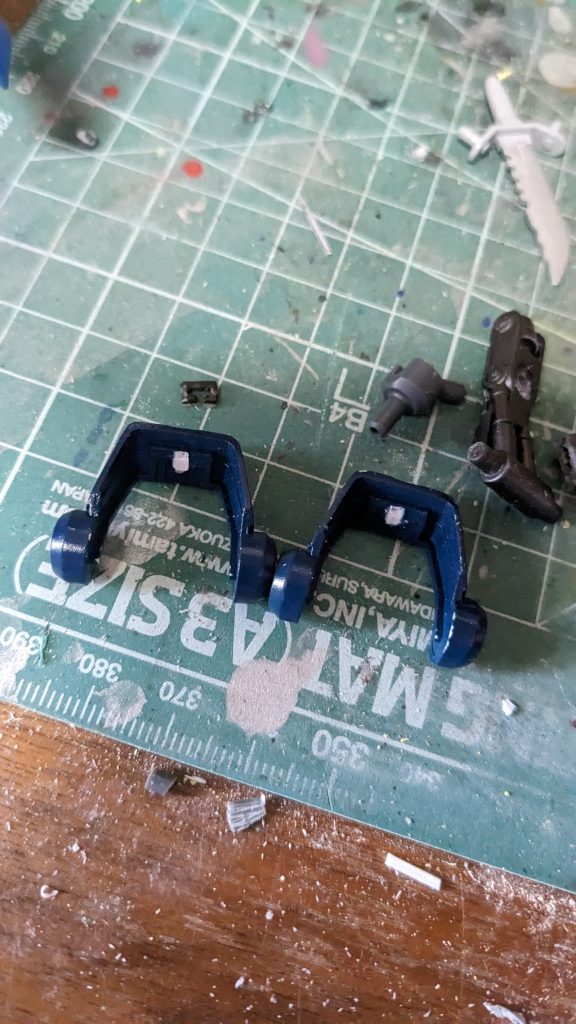 足首アーマー接続軸、死にました・・・