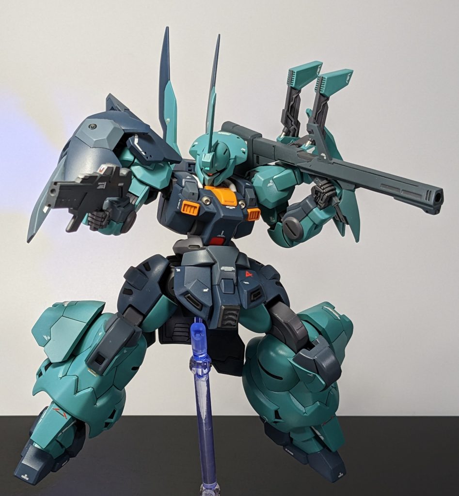 【武装】武装はディランザのビームライフルに加え、クレイ・バズーカ、ハイパーメガランチャーを新たに装備しています。