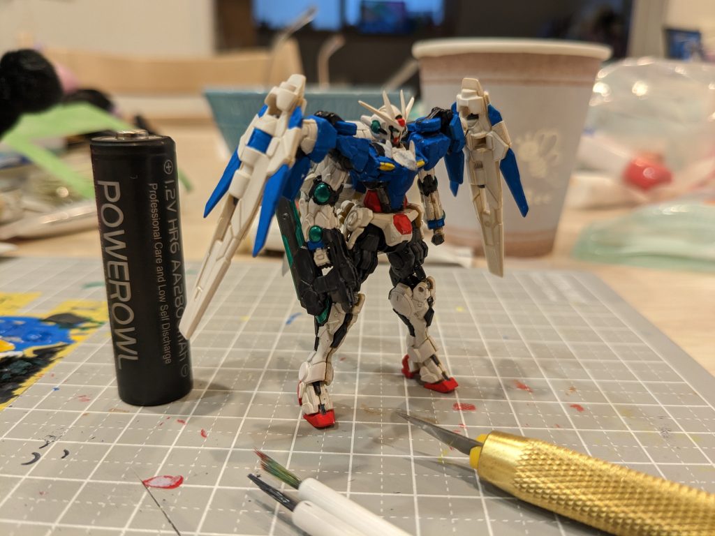 こんなに小さいのに造形すごい細かい！塗り分けられない！