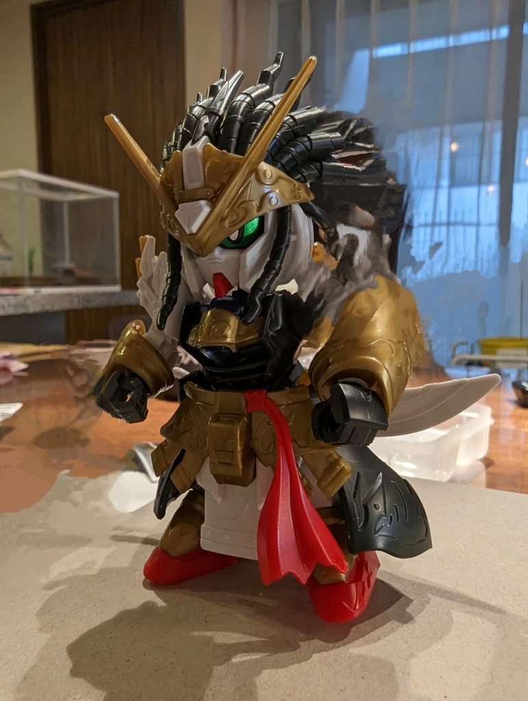 仮組み。目のシールのみ