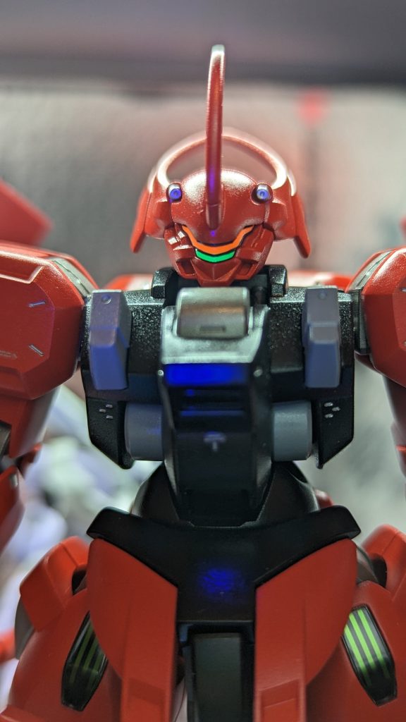 ブラックライトで恒例のセンサーびこーん蛍光黄色は無かったので蛍光オレンジで代用