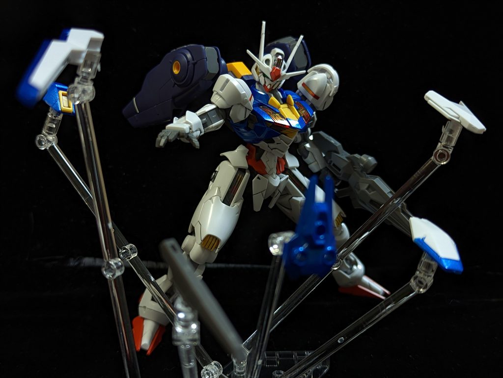 ウェポンディスプレイベースかなりよいです。ただ、エアリアルのビットステイヴを全部ディスプレイするには2セット必要なので要注意。