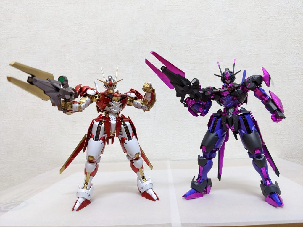 並べてみると・・・カラーリングで随分印象変わりますね！！