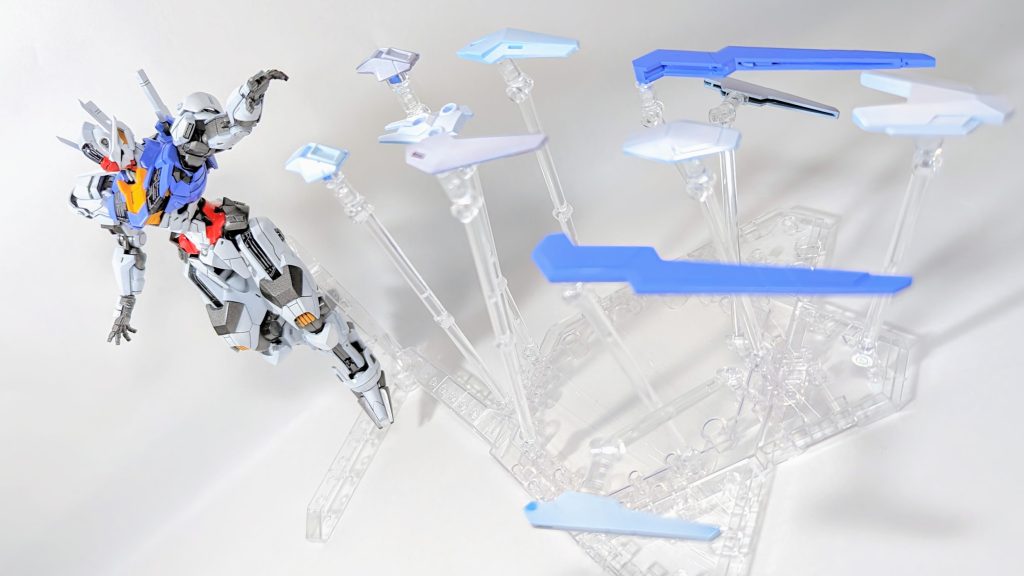 まだ本体のみしか作成していないので、早急にエスカッシャンや武装を仕上げて飾りたいです😃最後までご覧いただきありがとうございます!この機に、と思いガンスタ投稿してみました。次はエスカッシャンを👊