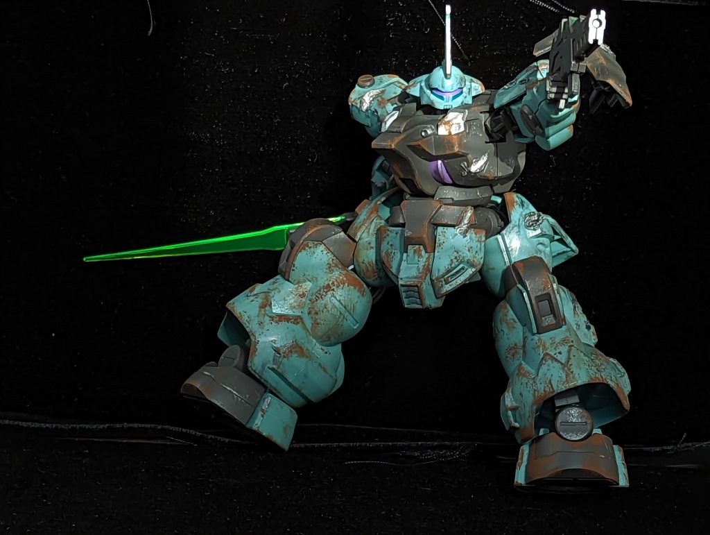 グエル、ラウザの専用機にメンテコストをかけるために、一般機はおざなりなメンテだろうという想定で雑ウェザリング。