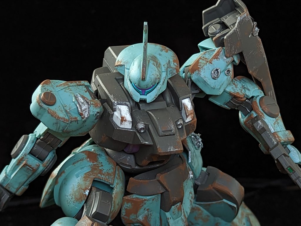 半田ごてで焼入れをしています