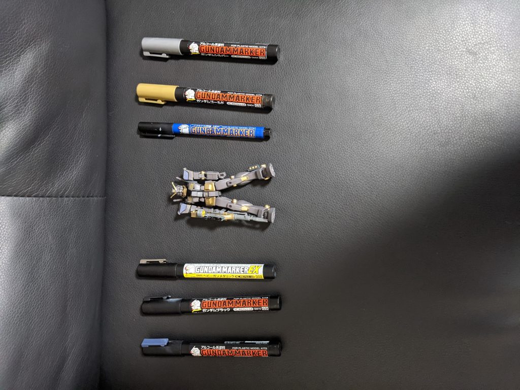 こんだけのガンダムペンを使いました。