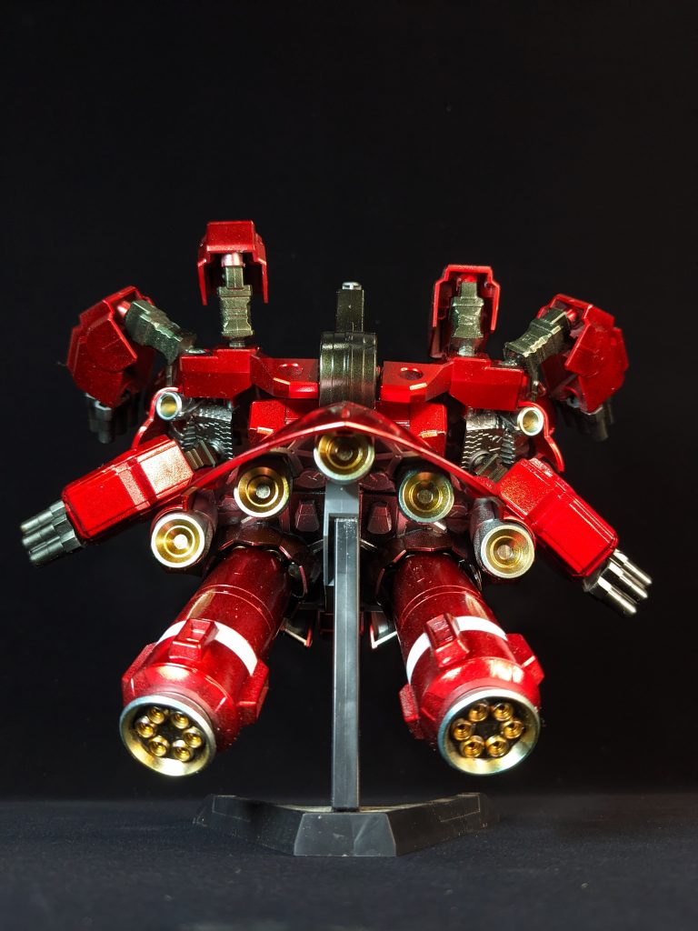 シナンジュはそれなりに成功かなとは思うんですが、ネオ・ジオングの方は表面がいまいちかな？エングレービングはゴールド→エナメルブラック→めくり→クリアーで。ブログも書いてます。お時間ある方、覗いてって下さい。ガンプラの時間です。SDネオ・ジオング