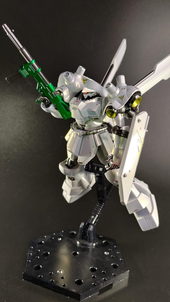 基本はビスマスパールを直接吹きその上にクリアーホワイトのパターンとシルバー下地の上にクリアーホワイトのツートンカラー シルバーが今回明るかった事もありあまり差が出ていない