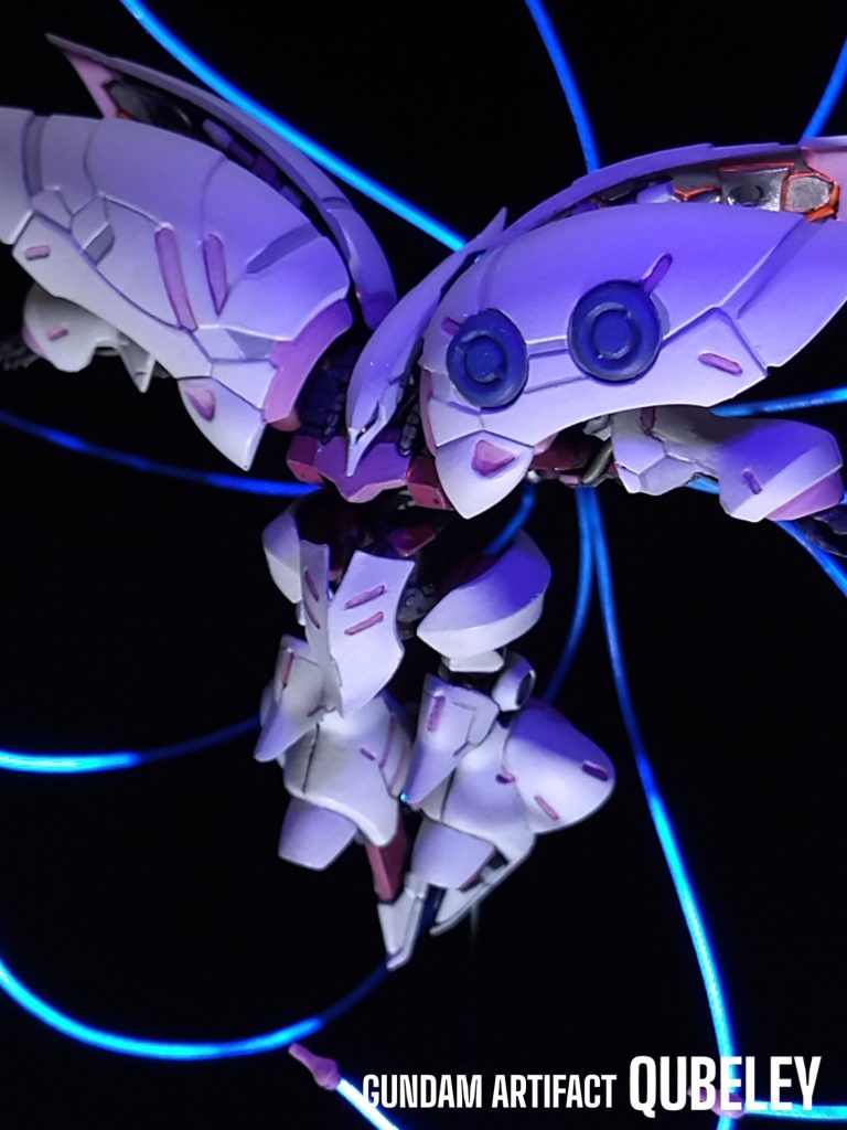 ブラックライトでファンネルの軌道、目、バインダーの中が光ります。第3弾のラインナップを目にした時に思いつき、ずっとこれがやりたかった!最後までご覧いただき、ありがとうございます(^o^)