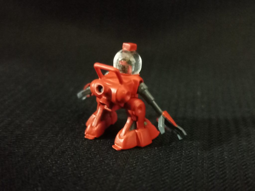 かなり小ぢんまりとしたアイテムなのでミドルモビルスーツ作ってから一緒に投稿しようかとも思ったんですが、これ一体だけでもそれなりに大変だったので単体でアップさせていただきました^^;