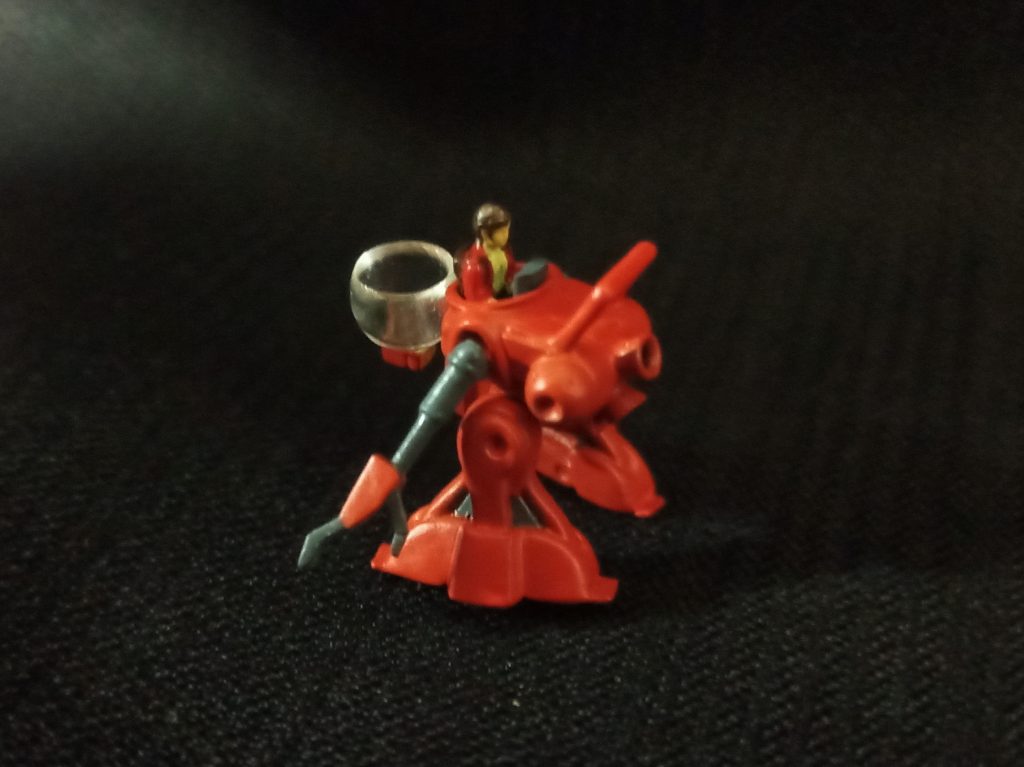 コクピットは360度回転できるという設定を一応再現^^;