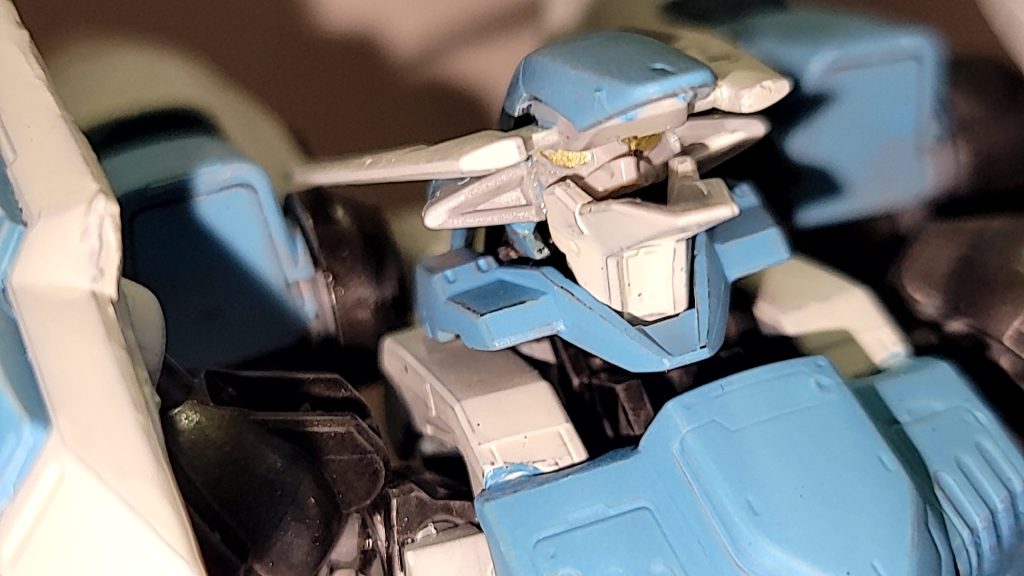 阿頼耶識タイプE使用時にはジュリアのフェイスパーツがスライドし、キマリスのツインアイが出てきます