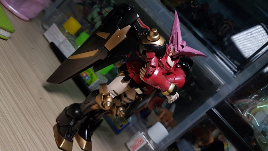 鐘蘭珠 マスターガンダム–3枚目/制作者：MF