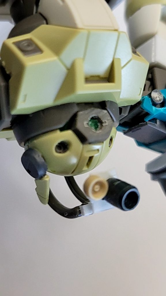 ブレードアンテナは左に変更スコープは近接戦時外すという設定