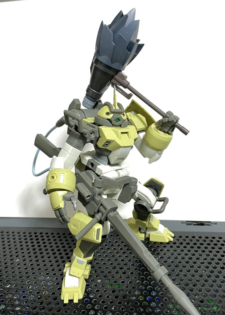 胴体を2mm延長し少しヒロイックな体形に