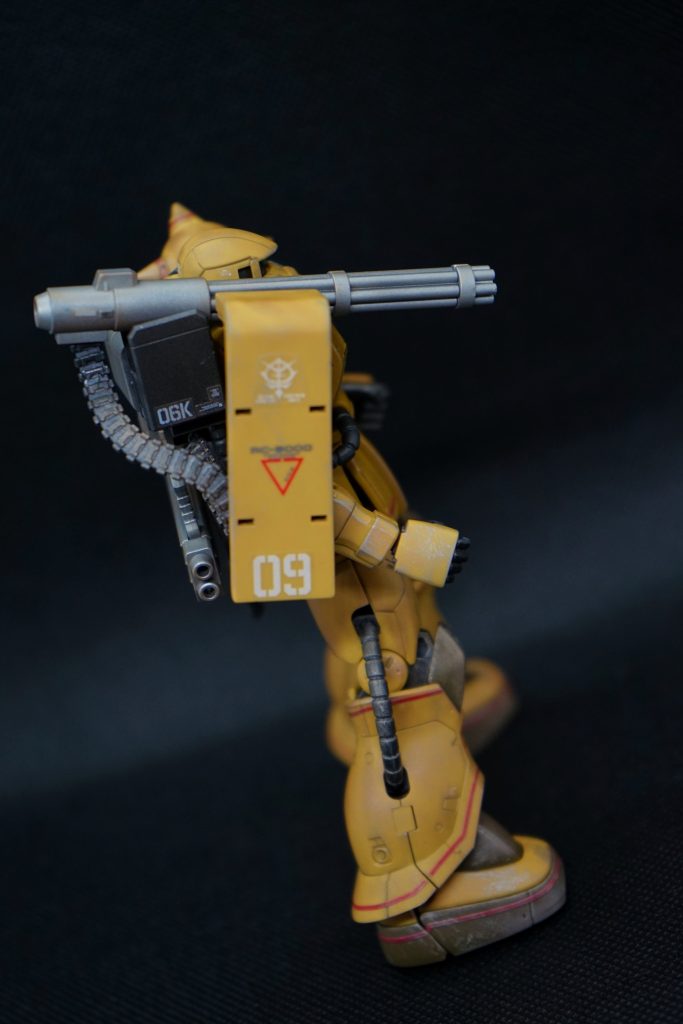 シールド側。本当に少しですが、市販の水転写デカールも使用しています。