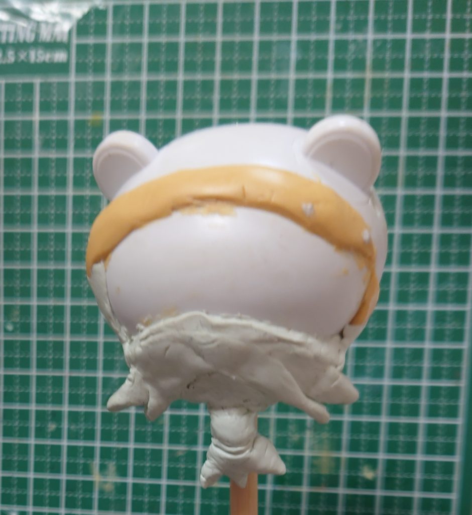 工程２の続き後ろの髪の毛は、プチッガイ頭の被りものから見えてるようにパテ貼りーーーーーーーーーーーーーー