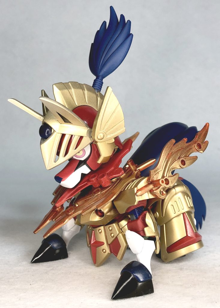 ザシアン「たてのおう」姿首元に盾のパーツを持ってくることでデザイン元に似せるよう画策おかげでかなり面白く形になりました！