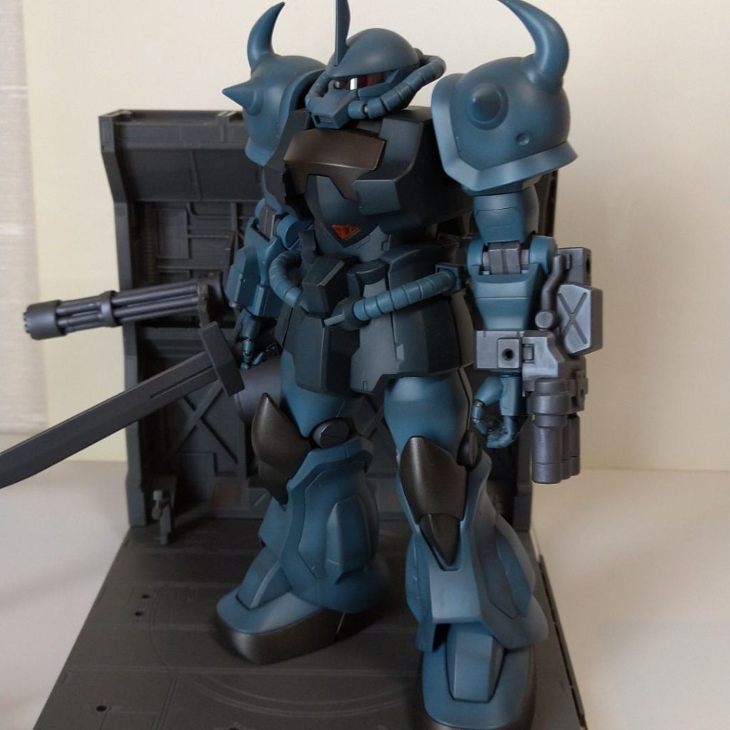 グフカスタム–2枚目/制作者：鈴木 英介