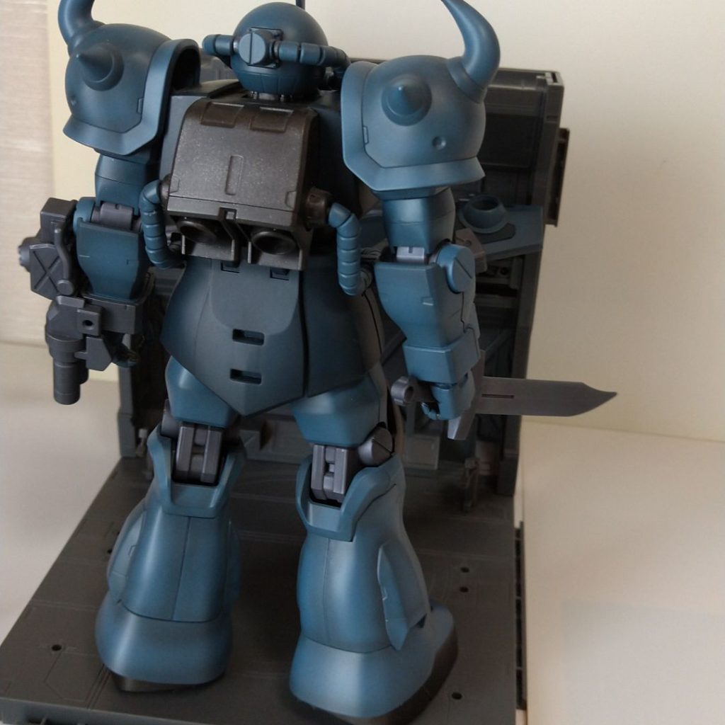 グフカスタム–3枚目/制作者：鈴木 英介