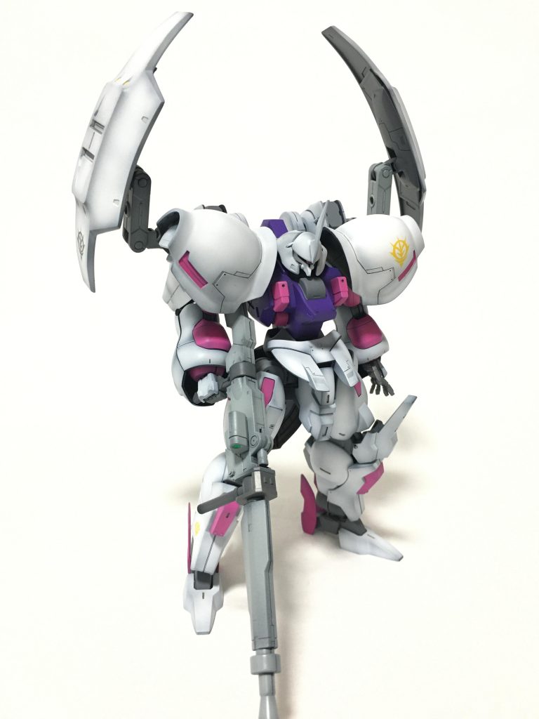 前作https://gumpla.jp/hg/1323892で使わなかったダリルバルデの胴体、脚部をベースに、ジオン風MSとして完成させました。モチーフはあえてフワッとさせてますので、色々なMSっぽく見えたら良いなと思ってます。