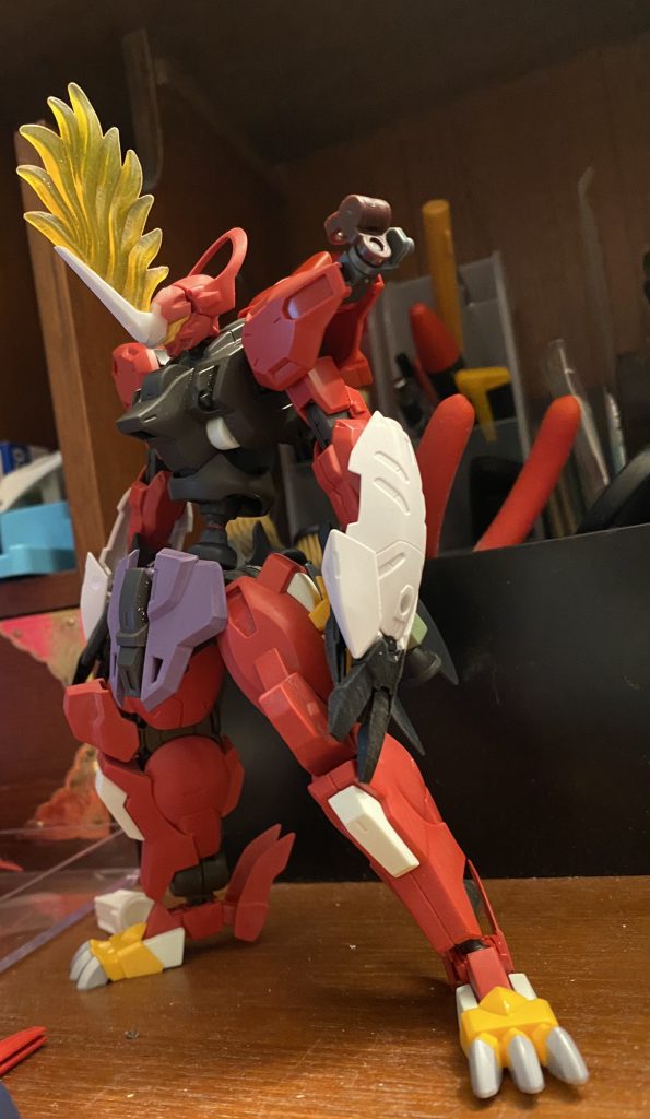 製作過程1:ベースイメージはこんな感じ。頭部はこの後大幅に変更しました。