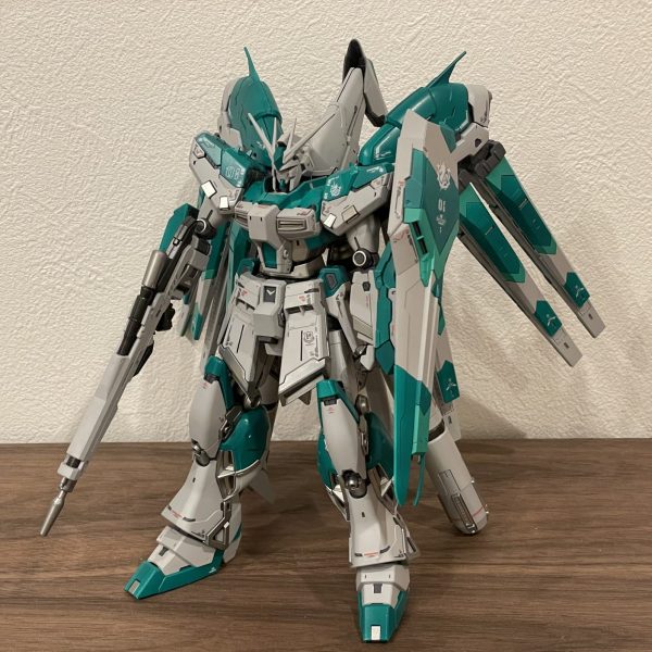 RG Hi-ν Gundam グリーンカラー
