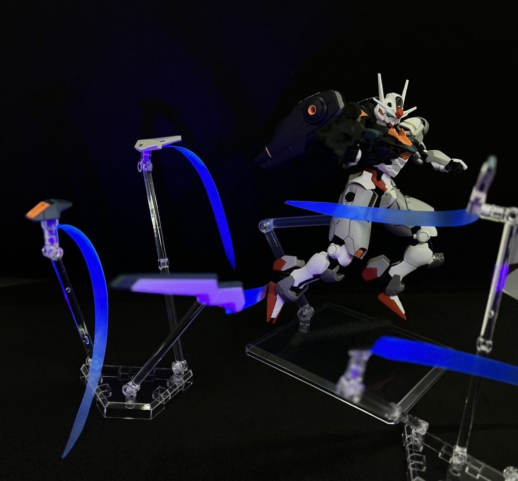 ビットが飛び回っている所を表現しました