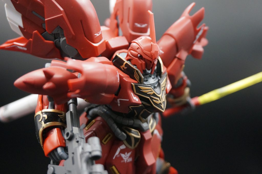 【初塗装】HGUCシナンジュをガチ初心者がエアブラシ塗装–6枚目/制作者:YYKNTN