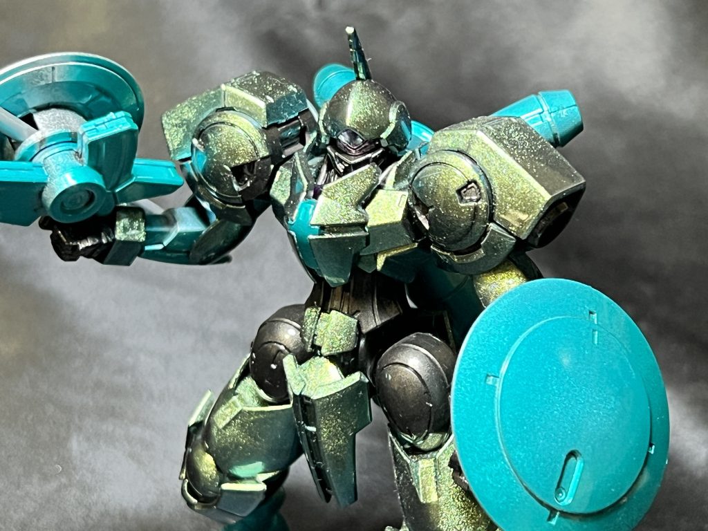 色の選択にまよいましたが、メタリック多めの塗装にしました😊