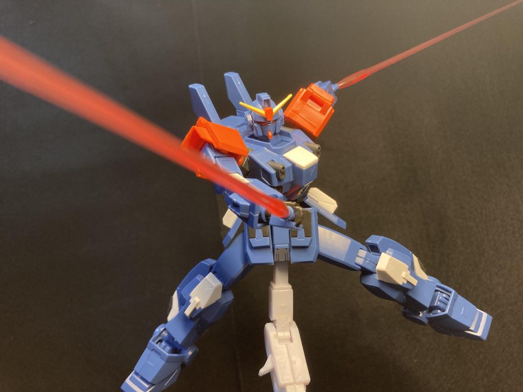 目が赤い時かっこいいランキング上位のブルーディスティニーさんは