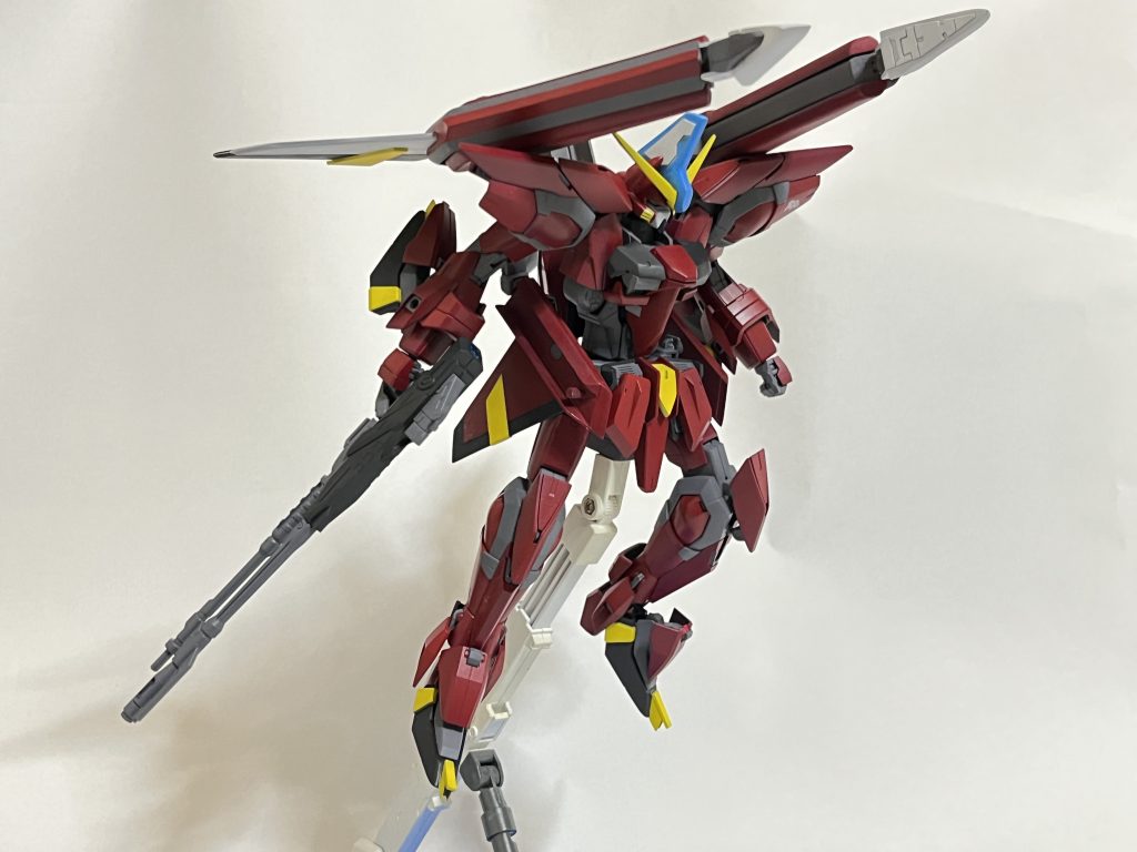 次にジェットストライカー形態、人型の汎用性を残したまま機動性を向上させる形態