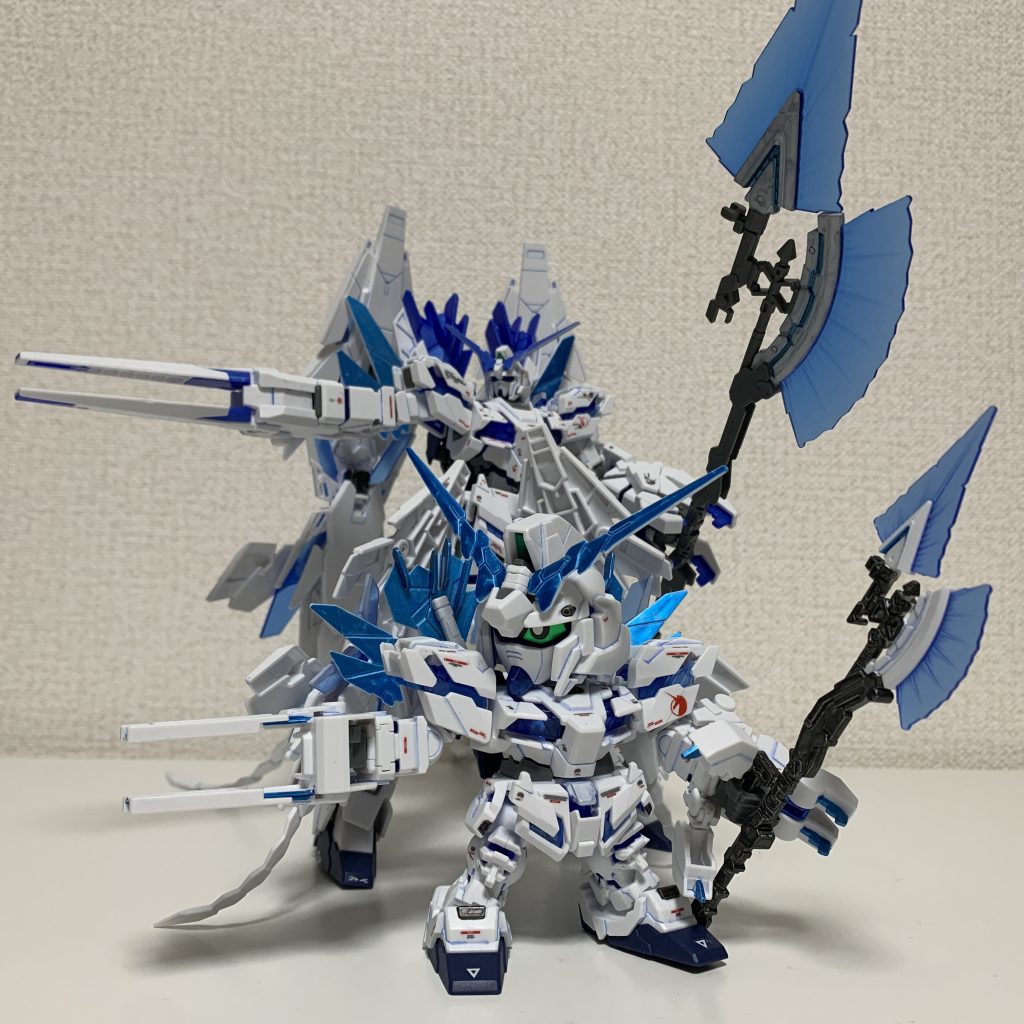 塗装はいつも通りガンダムマーカーのペン塗り。RGなどを参考に部分塗装です(^^)