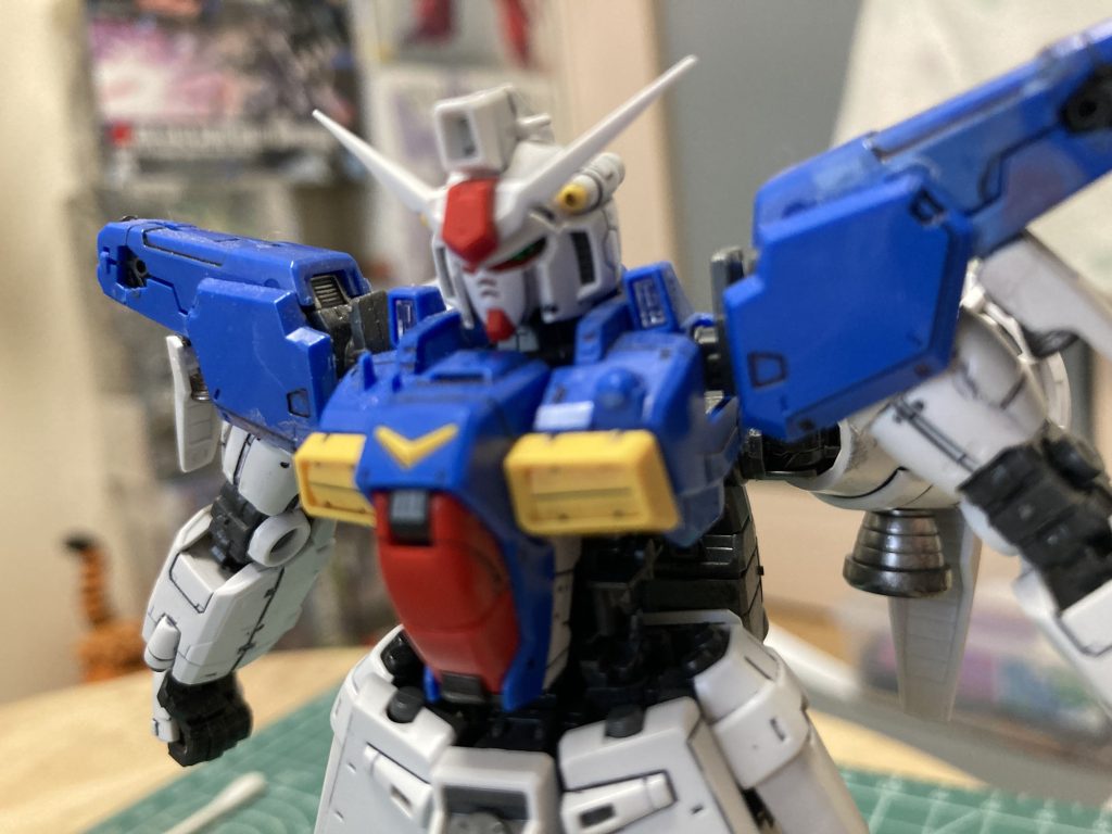 エアーブラシを持っていますが後片付けが大変。さらに塗料についてちゃんと勉強して、やってみて失敗から学ぶため、予想以上の苦労になります。特にシンナー系はヤバい!多少の換気じゃダメです!