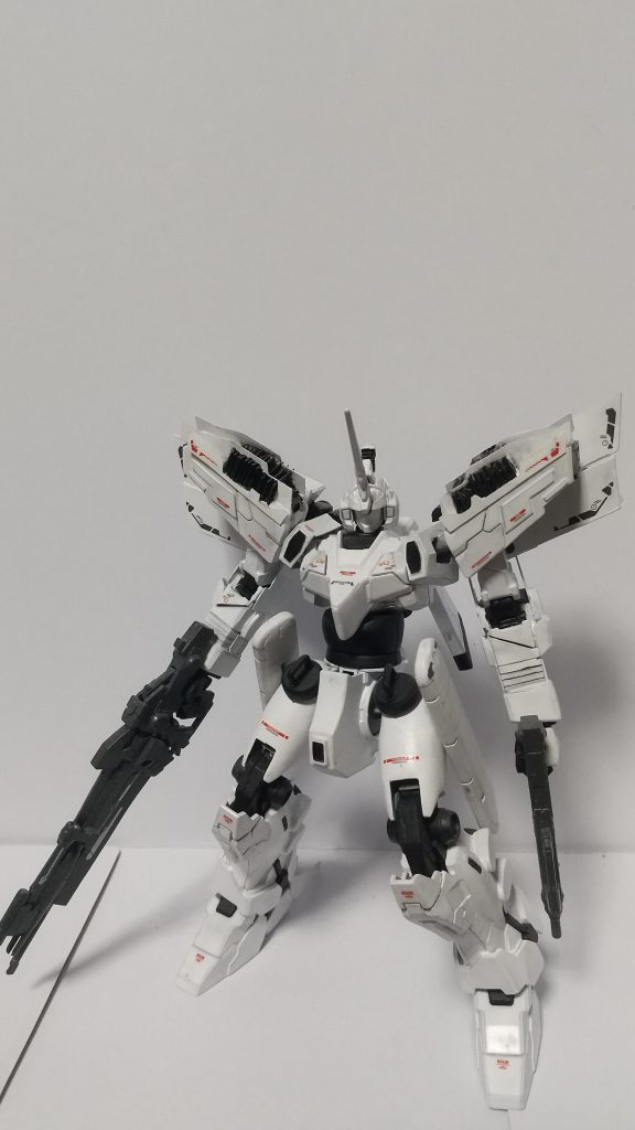 全体はこんな感じです。肩の改造が大変でした。