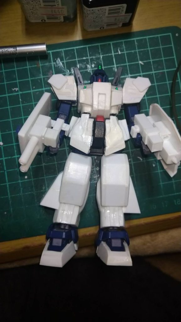 塗装前ここまで作るのに3ヶ月くらいかかりました…