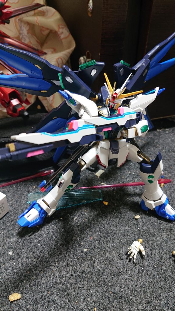 チャージショットシーン再現笑写真の物が紛れてすみません