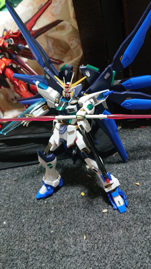 ビームサーベルとビームシールドは塗装なしです。写真に物が紛れてすみません😢⤵️⤵️