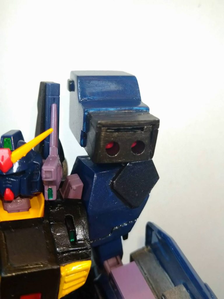 もちろんこちらにもプラ棒ミサイル…!