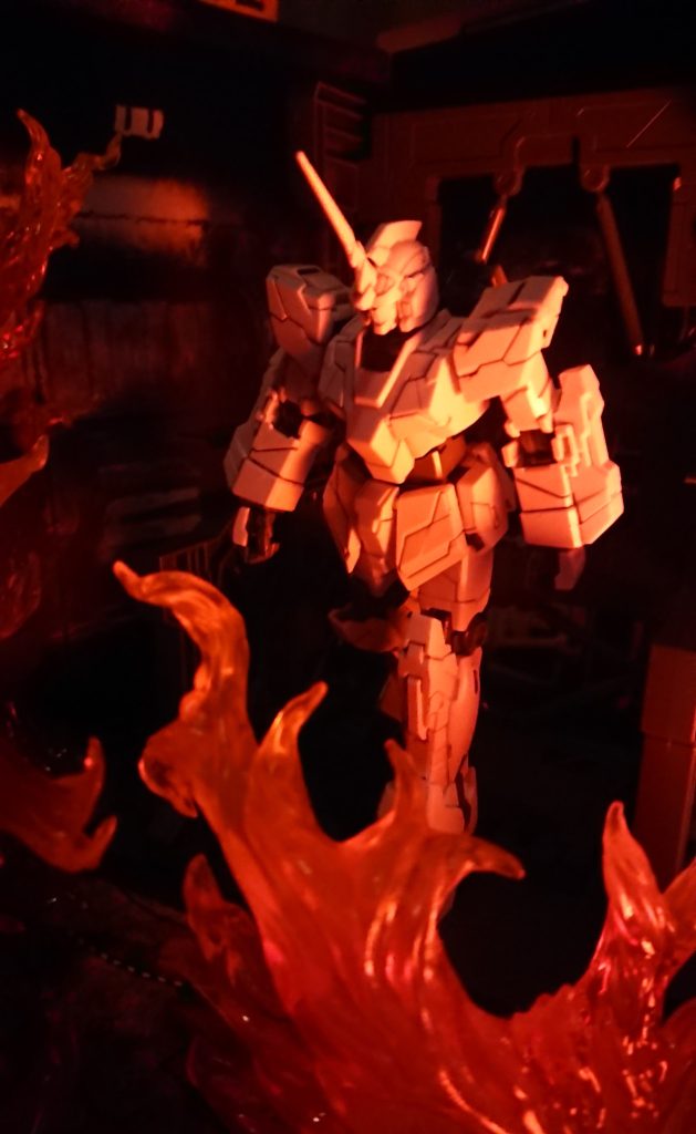 HGUC 1/144 RX-0 ユニコーンガンダム ユニコーンモード–2枚目/制作者：黒井 響介