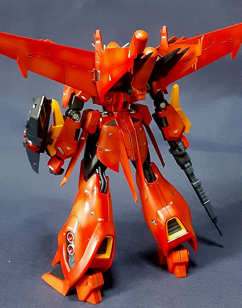 腿の黒鉄色がアピールポイント