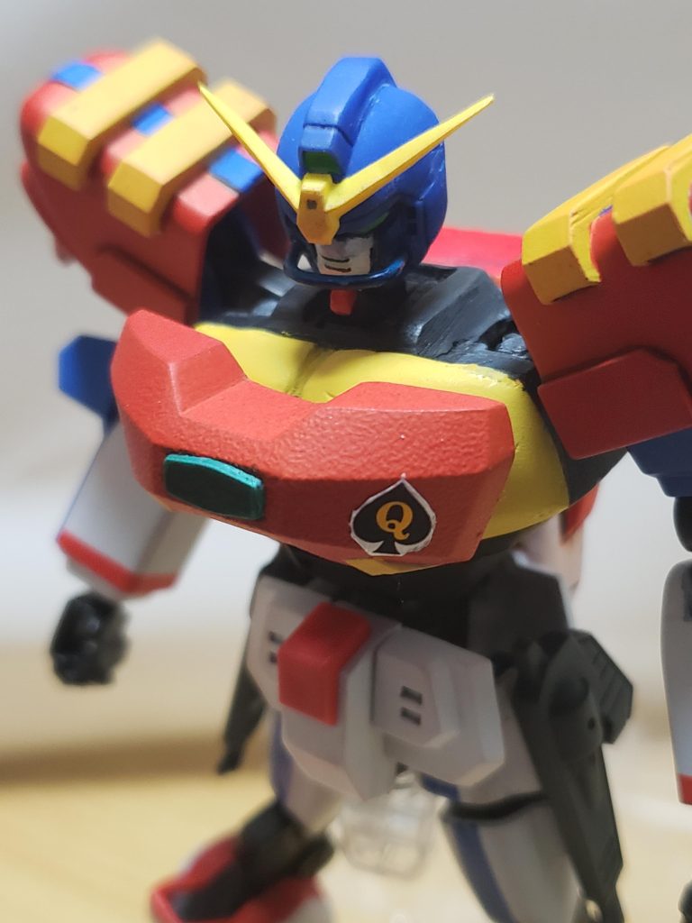 胸部アーマーとパテで作った胸板にネオジム磁石を仕込みました。