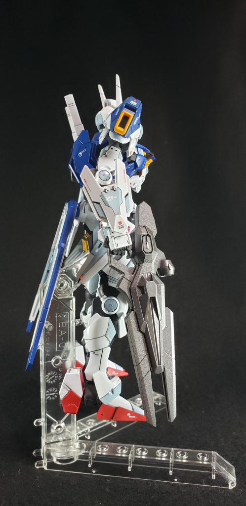 ライフルの本体接続用の穴はカバー製作で取り外し可能で持ってる状態の時は塞いであります。