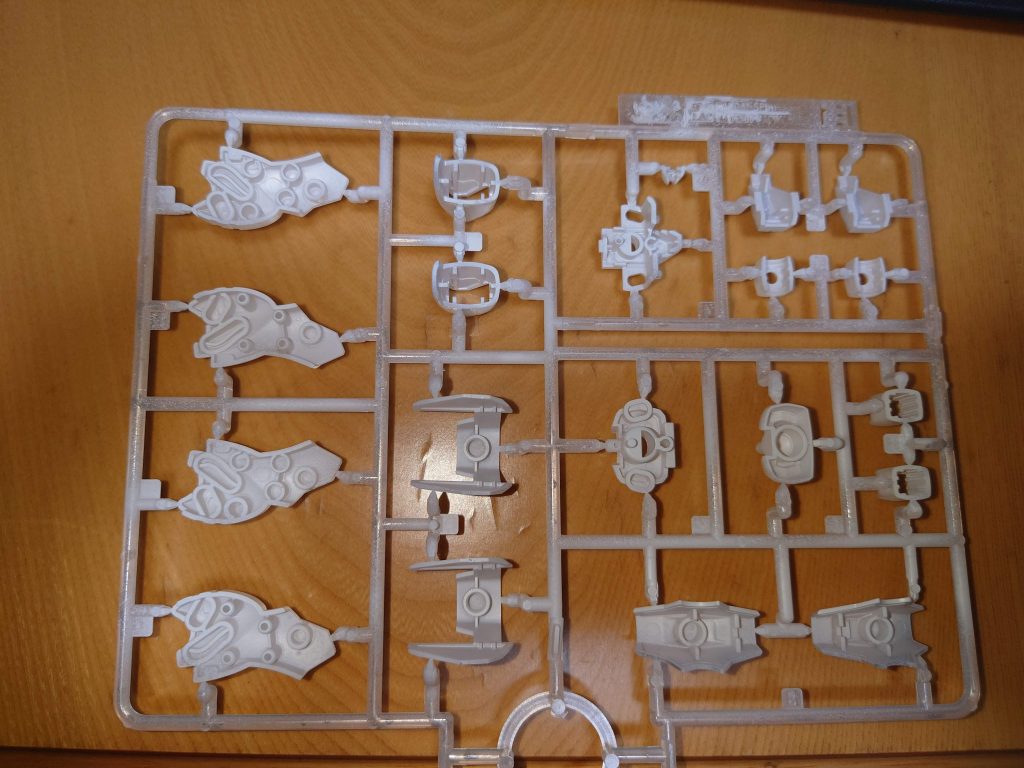 白ランナーの裏からホワイト。