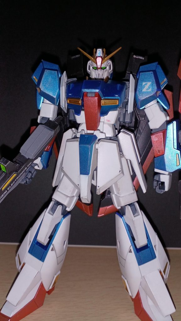 薄暗かったのでフラッシュたきました