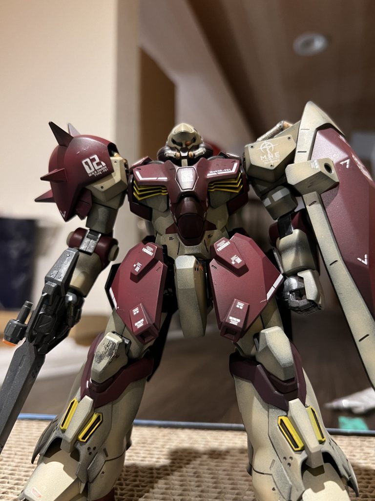 デカールとかんたんなスミ入れ。顔とパイプパイプはメッシュに交換。肩のホースは見た目テンションかかりすぎなので後でもう少し余裕を持たせようかと。