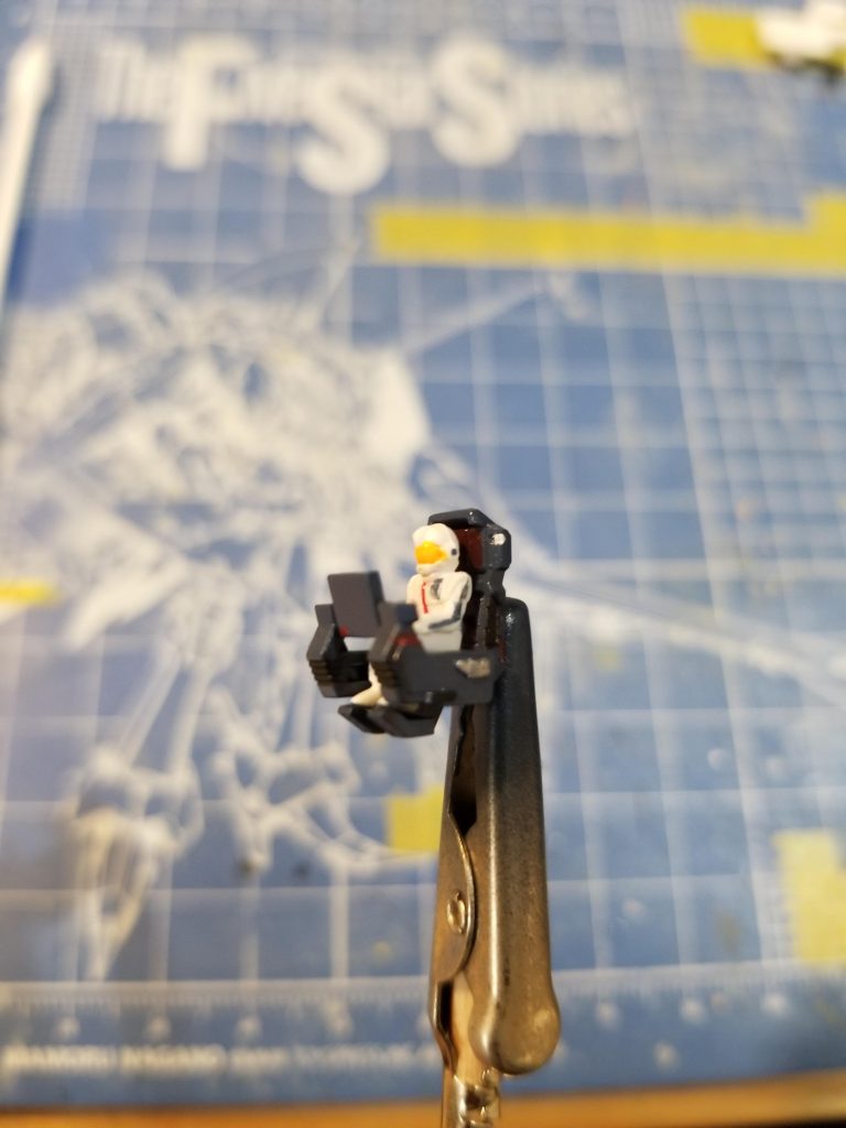 コックピット内部も塗ってあります