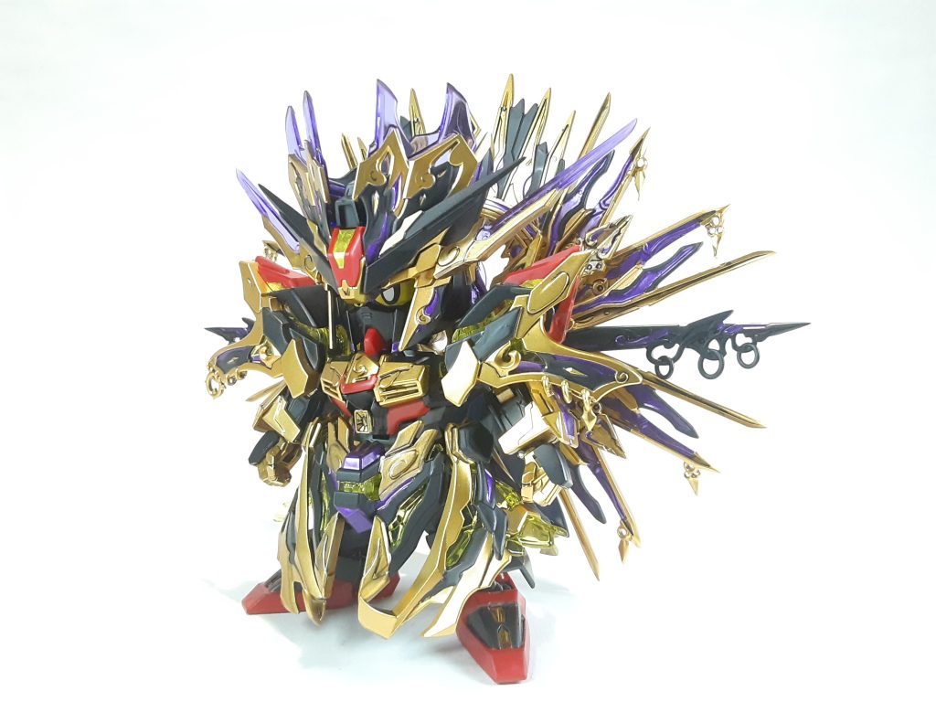 ラスボスらしく悪役チックな黒金が魅力的